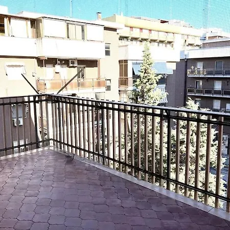 Lucky House Барі