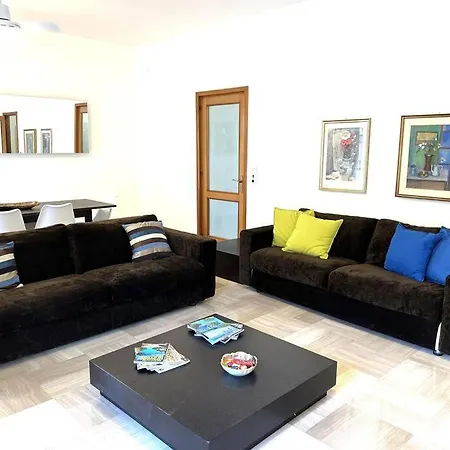 Lucky House דירה